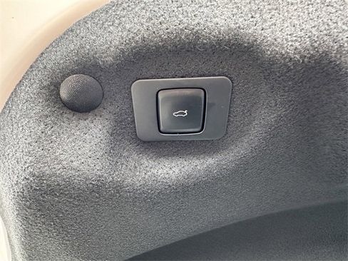 Used 2019 Lincoln MKZ Reserve image 43