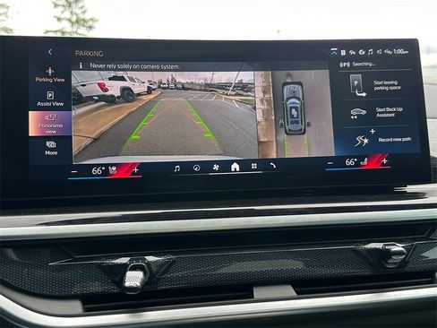 Used 2025 BMW X7 xDrive40i w/ Executive Package image 25