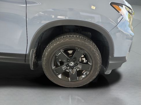 Used 2024 Honda Ridgeline Black Edition image 29