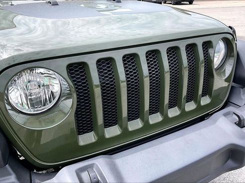 Used 2021 Jeep Wrangler Unlimited Sport image 31