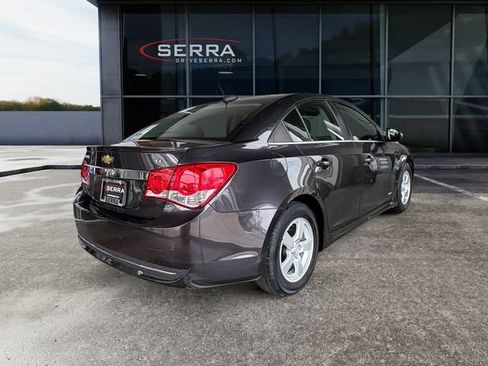 Used 2015 Chevrolet Cruze LT w/ Sun And Sound Package FWD image 4