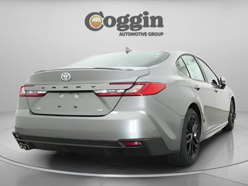 New 2026 Toyota Camry SE FWD image 15