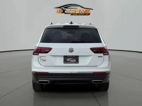 Used 2020 Volkswagen Tiguan SE w/ Panoramic Sunroof Package AWD/4WD image 5