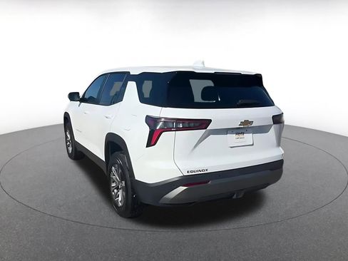 Used 2025 Chevrolet Equinox LT image 11