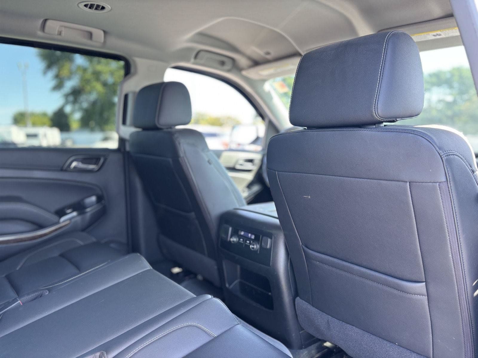 Used 2020 Chevrolet Suburban LT AWD/4WD image 22