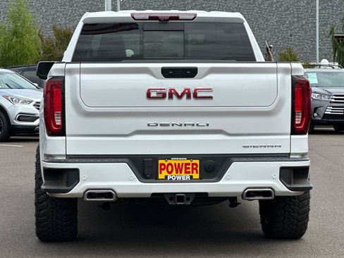 Used 2023 GMC Sierra 1500 Denali w/ Technology Package AWD/4WD image 5