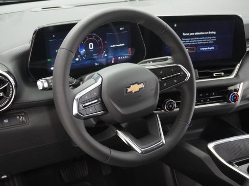 New 2026 Chevrolet Equinox LT FWD image 17