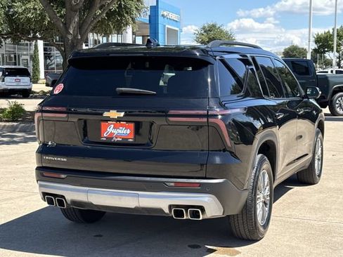 Certified 2026 Chevrolet Traverse LT FWD image 5