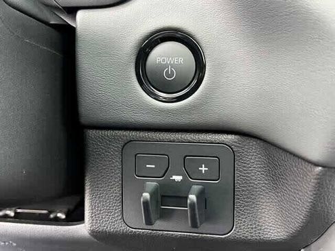 New 2025 Toyota Tundra Platinum image 21