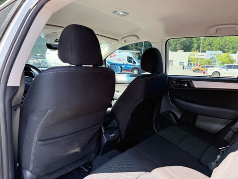 Used 2018 Subaru Outback 2.5i Premium AWD/4WD image 27