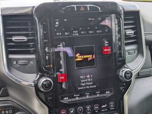 Used 2020 RAM 1500 Laramie RWD image 16