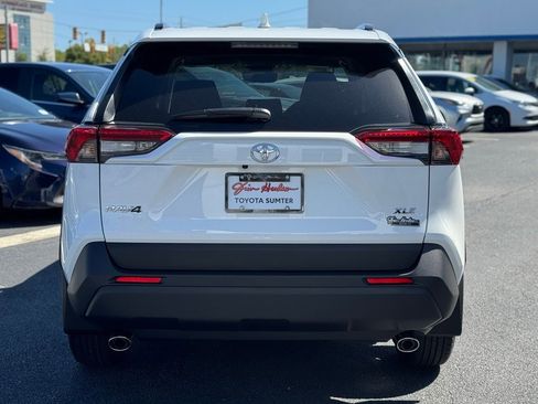 New 2025 Toyota RAV4 XLE image 6