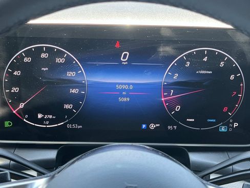 Used 2026 Mercedes-Benz GLC 300 image 37