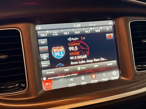 Used 2021 Dodge Charger SXT image 15