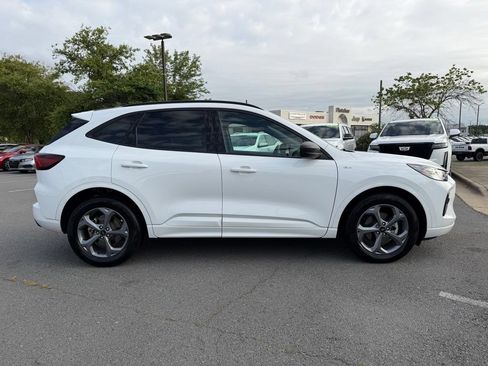 Used 2023 Ford Escape ST-Line w/ Tech Pack #1 FWD image 8
