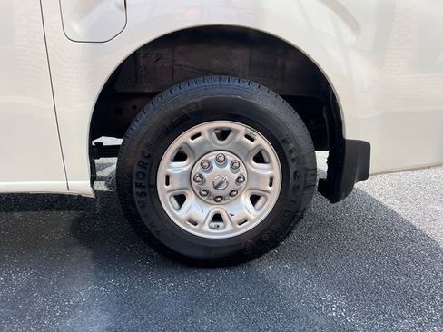 Used 2021 Nissan NV 2500 SV w/ Navigation Package image 8