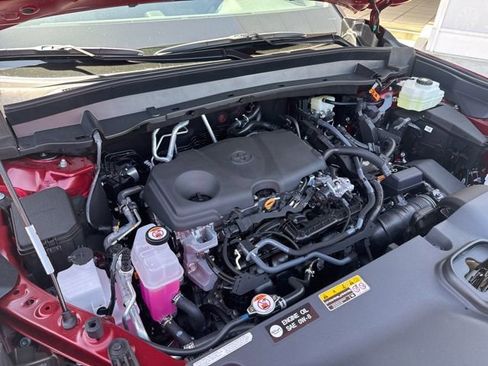 Certified 2026 Toyota Grand Highlander XLE FWD image 34