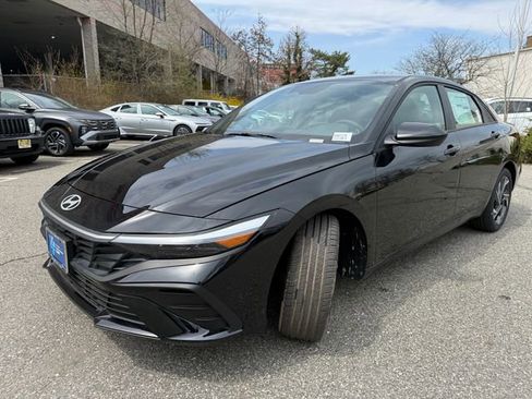 New 2026 Hyundai Elantra Sport image 3