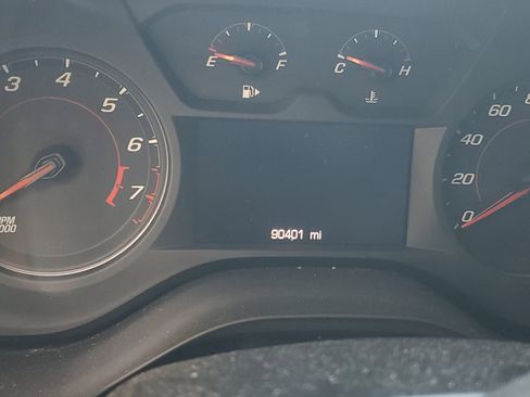 Used 2020 Chevrolet Camaro LT image 10