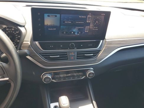 New 2026 Nissan Altima 2.5 SV w/ SV Special Edition Package FWD image 6