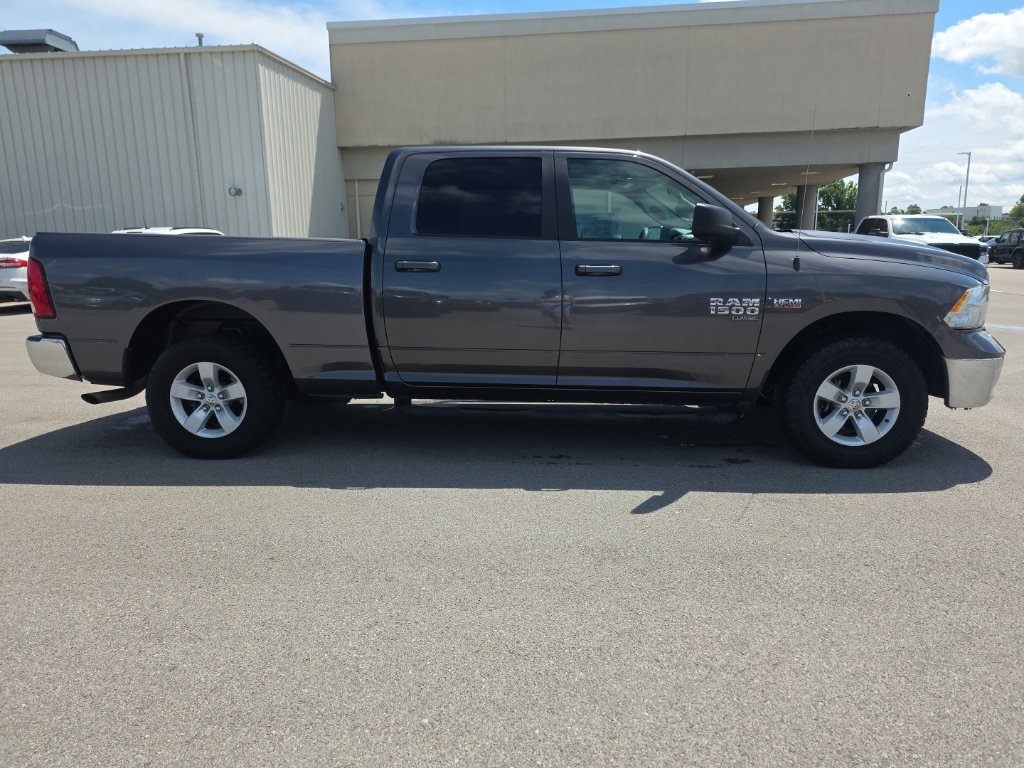 Used 2020 RAM 1500 Classic SLT AWD/4WD image 4
