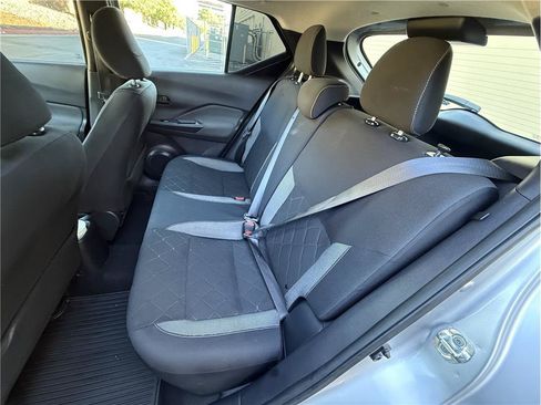 Used 2018 Nissan Kicks S FWD image 15