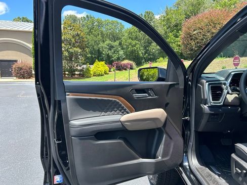 New 2026 GMC Canyon Denali w/ LPO, Denali Black Edition AWD/4WD image 56