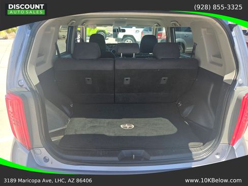 Used 2009 Scion xB FWD image 10