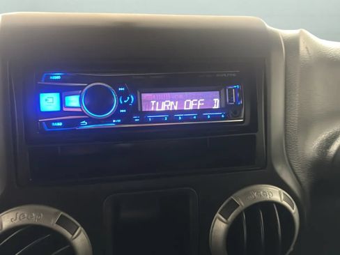 Used 2014 Jeep Wrangler Sport AWD/4WD image 13