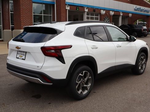 New 2026 Chevrolet Trax LT w/ Driver Confidence Package image 29