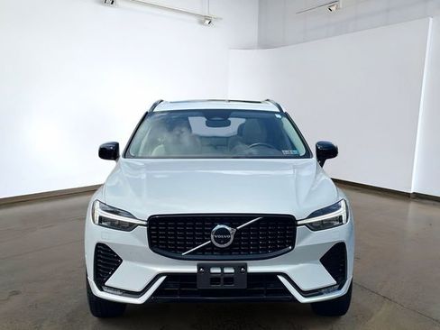 Used 2023 Volvo XC60 B5 Plus w/ Protection Package Premier AWD/4WD image 2