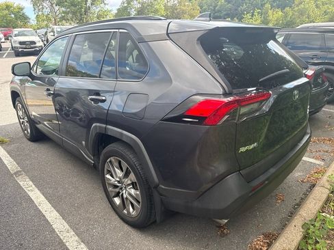 Used 2020 Toyota RAV4 XLE Premium AWD/4WD image 3