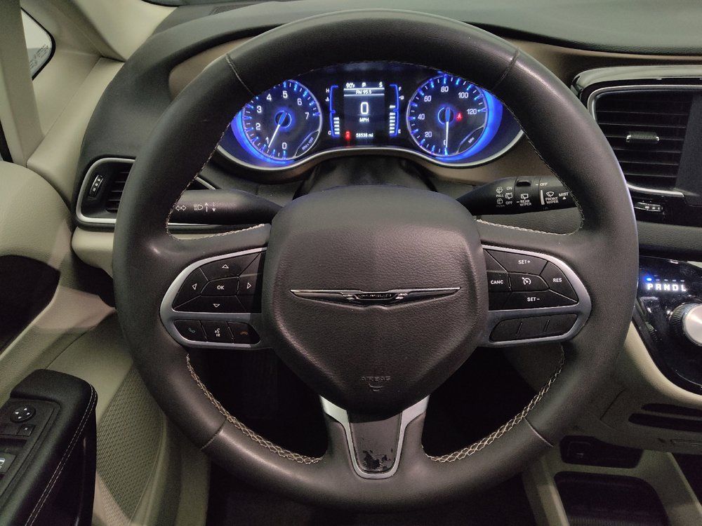 Used 2023 Chrysler Voyager LX FWD image 22