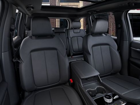 New 2026 Jeep Grand Cherokee Limited Reserve AWD/4WD image 16