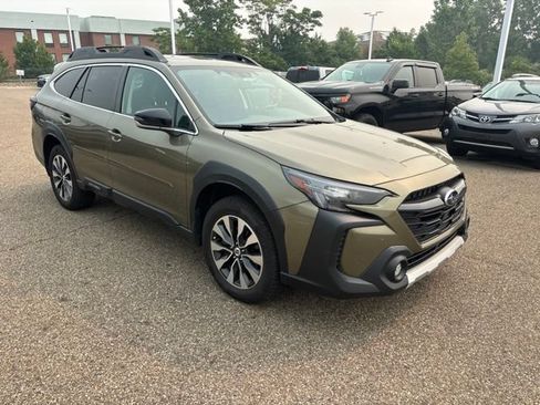 Used 2024 Subaru Outback Limited AWD/4WD image 2