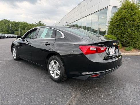 Used 2022 Chevrolet Malibu LS FWD image 5