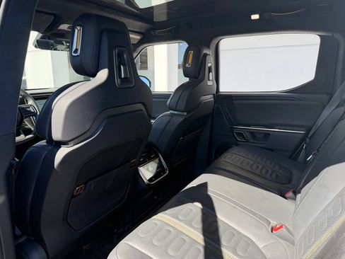 Used 2023 Rivian R1T Adventure AWD/4WD image 19
