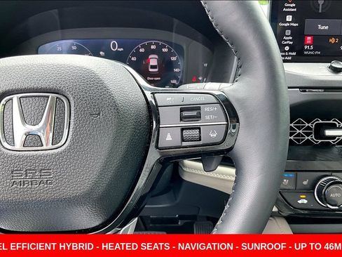 Used 2025 Honda Accord Touring image 12