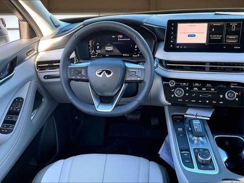 New 2026 INFINITI QX60 Luxe image 5