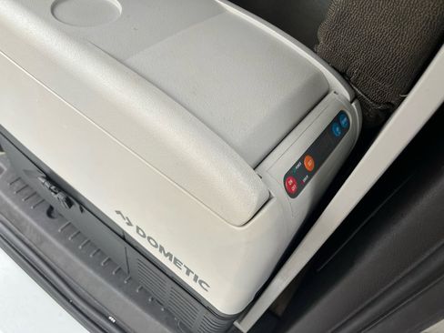 Used 2017 Ford Transit Connect XLT image 25