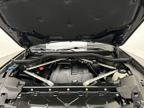 Used 2023 BMW X5 xDrive40i AWD/4WD image 49