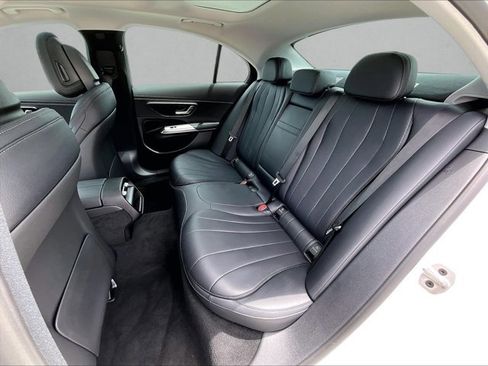 Certified 2025 Mercedes-Benz E 350 Sedan image 28