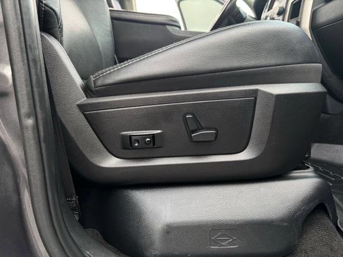 Used 2017 RAM 1500 Laramie image 34