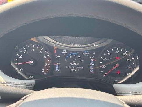 Used 2025 Jeep Compass Limited AWD/4WD image 37