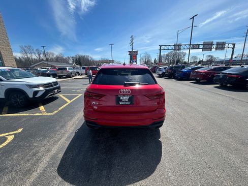 Used 2020 Audi Q3 2.0T Premium Plus image 4