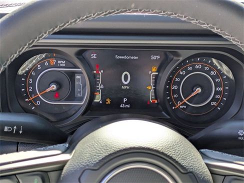 New 2026 Jeep Gladiator Mojave w/ Technology Group image 18