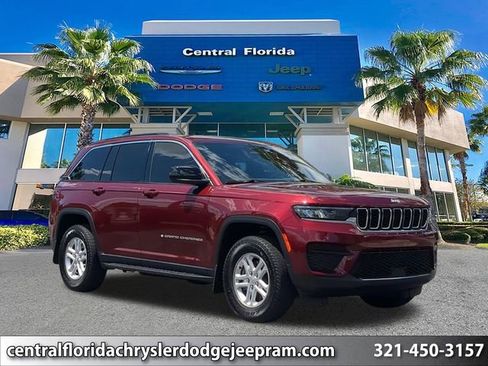 Used 2024 Jeep Grand Cherokee Laredo AWD/4WD image 1