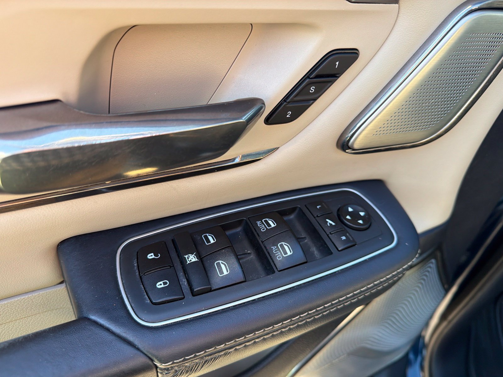 Used 2021 RAM 1500 Limited AWD/4WD image 15