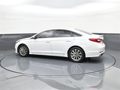 Used 2017 Hyundai Sonata Sport image 5