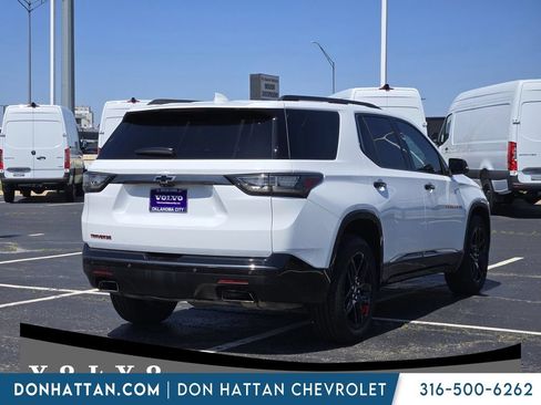 Used 2021 Chevrolet Traverse Premier w/ Redline Edition FWD image 11